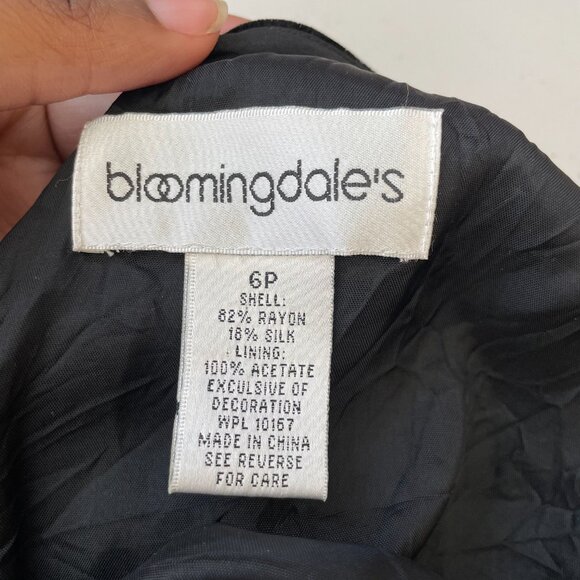 Bloomingdale's Mini Dress Velvet Silk Blend V-Neck‎ Back Zip Sleeveless Black 6P - Picture 3 of 7